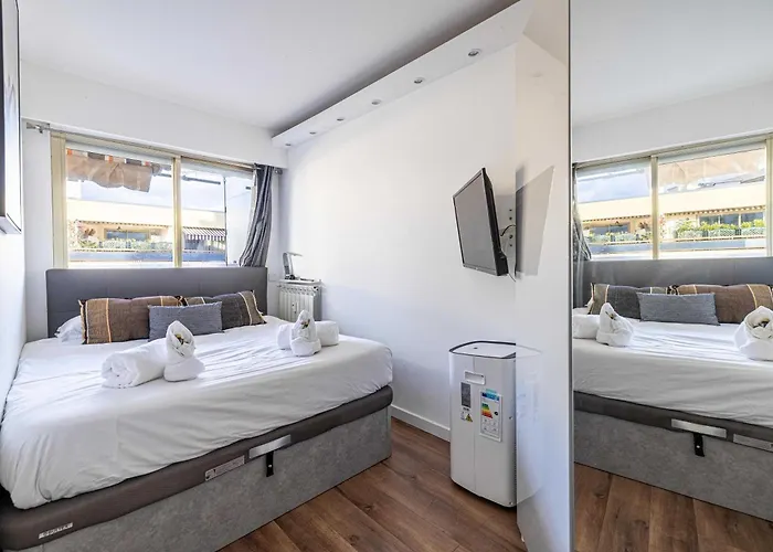 Appartamento With Terrace And Sea View 2min From The Antibes